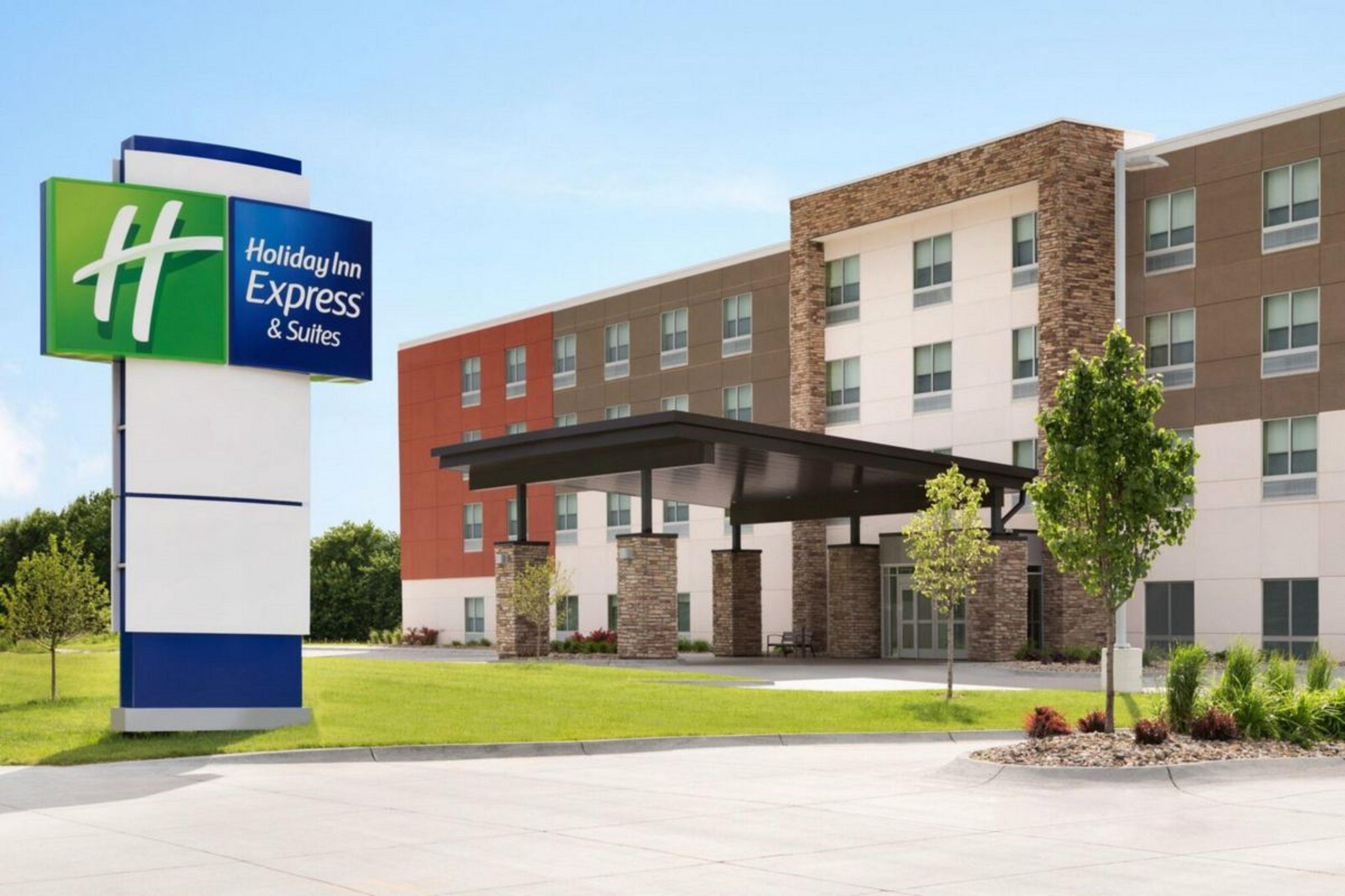 Express & - Lancaster - By Ihg Hotel 3*